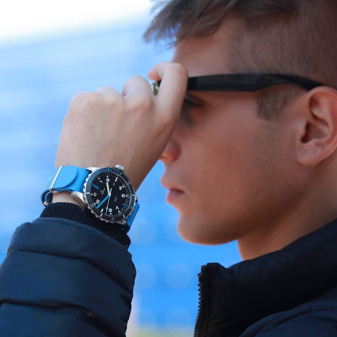 SQUAD WATCHES - MODEL ATLANTIK.RB

The 42 mm diameter „Scorpion“ model resists external influences. This is assured thanks to the solid stainless steel case, and the fact that both the caseback and the crown are screwed into place.

@laco1925 #laco #lacowatch #laco1925 #watch #madeingermany #time #watchfam #watchesoftheday #squadwatch  #sports #einsatzuhr #watchgeek #dailywatch #uhren #watchesofinstagram #outdooractivity #action #watches #outdoor #watchfam #fit #watchcollection