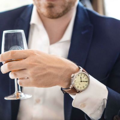 NAVY WATCHES - MODEL VALENCIA

The dial of this watch is completely filled with Superluminova C3 and has eye-catching black numbers and hands. Also the date is displayed in the front.

@laco1925 #laco #lacowatches #laco1925 #mylacotime #chronograph #dailywatch #navy #watchesofinstagram #pilotwatch #watchlover #watchcollection #watches #timepiece #watchfam #leather #germanmade #lacopilot #fliegeruhren #watchgeek #suit #watchesoftheday #uhren  #pilotlife #madeingermany