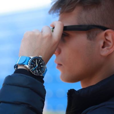 SQUAD WATCHES - MODEL ATLANTIK.RB

The 42 mm diameter „Scorpion“ model resists external influences. This is assured thanks to the solid stainless steel case, and the fact that both the caseback and the crown are screwed into place.

@laco1925 #laco #lacowatch #laco1925 #watch #madeingermany #time #watchfam #watchesoftheday #squadwatch  #sports #einsatzuhr #watchgeek #dailywatch #uhren #watchesofinstagram #outdooractivity #action #watches #outdoor #watchfam #fit #watchcollection