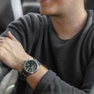 CHRONOGRAPHS - MONTE CARLO

This watch runs with the automatic chronograph Laco 50, is made of stainless steel and has a domed sapphire crystal.
When fully wound, the watch has a power reserve of 40 hours.

laco1925 #laco #laco1925 #lacowathes #chrono #mylacotime #chronograph #watchlover #office #uhren #timepiece #lookbook #madeingermany #watchesoftheday #watchesofinstagram #business #watchcollection #dailywatch #potd #watches #lacopilot