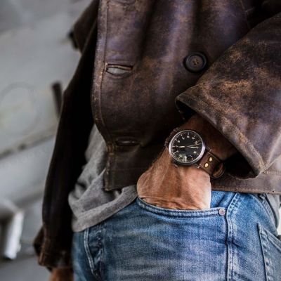 PILOT WATCH ORIGINAL - WESTERLAND ERBSTÜCK

The Westerland Erbstück is inspired by the observation watches from the 1940s. To create a historic timepiece, every watch has unique finish. Laco also offers three different levels of aging. The first level only has slight sings of aging. The second level has normal scratches and aging characteristics The last level has strong signs of aging. Laco’s Erbstück is made in Germany.

laco1925 #lacowatch #laco1925 #mylacotime #laco #madeingermany #uhren #germanmade #wristshot #watchesoftheday #dailywatch #watchgeek #timepiece #watchlover #watches #watchfam #watchcollection #ootd #potd #lookbook #flieger #aviatorwatch #pilotlife #pilotwatch #pilotlife #fliegeruhr #lacopilot #lacoflieger