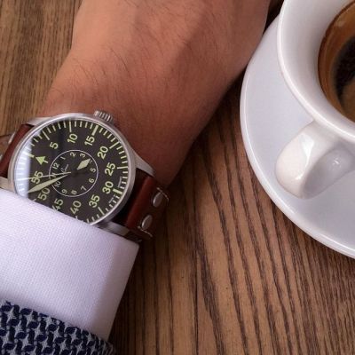 #fliegerfriday #wristshot with #laco #aachen 