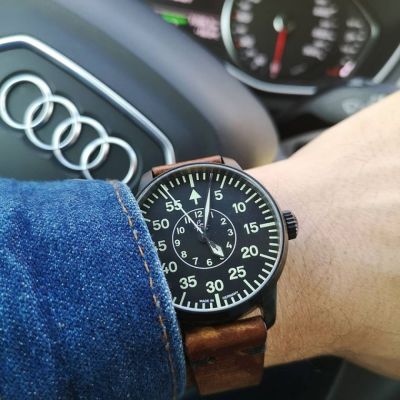A bit late for #fliegerfriday #wristcheck #wristwatch #watchnerd #watchgeek #watchuseek #wornandwound #instawatch #watches #watch #watchesofinstagram #watchaddict #watchfam #watchcollector #watchoftheday #womw #wruw #laco #lacowatches #germanwatch #germanmade #pilotwatch #fliegerwatch #fliegeruhr